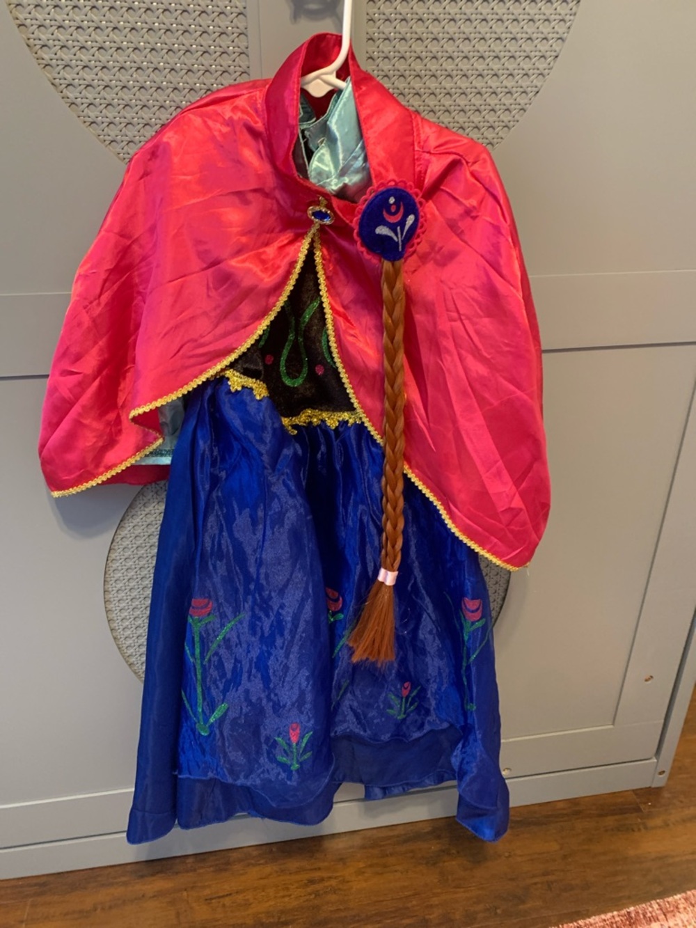 Frozen Anna Dress Costume with Cape, gloves, wand and Hairpiece 4T
